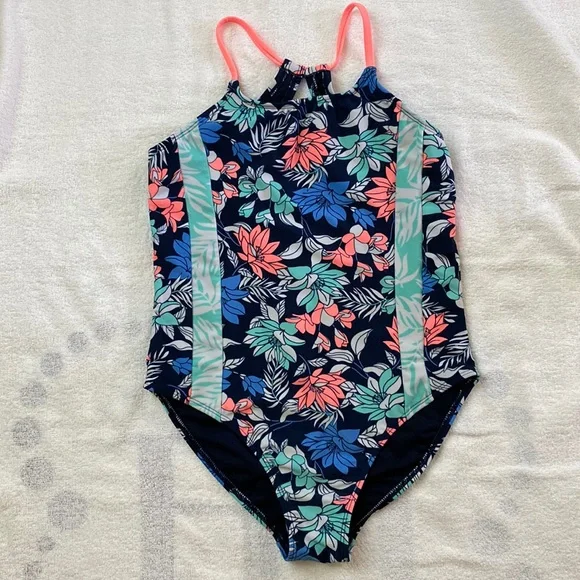 Bundle - Picture 4 of 16